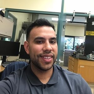 Meet your Posher, Evelio